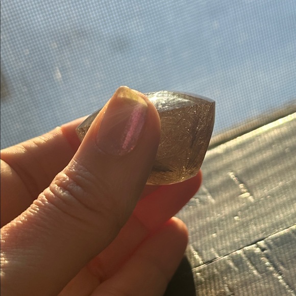 Golden Rutilated Quartz - Picture 7 of 7